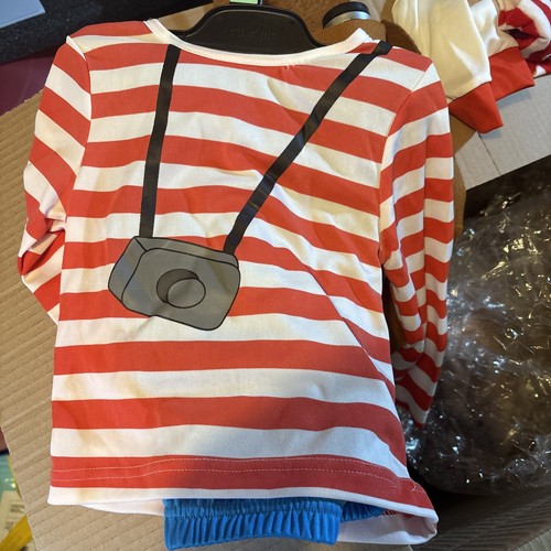 Where wally fancy dress - fancy,